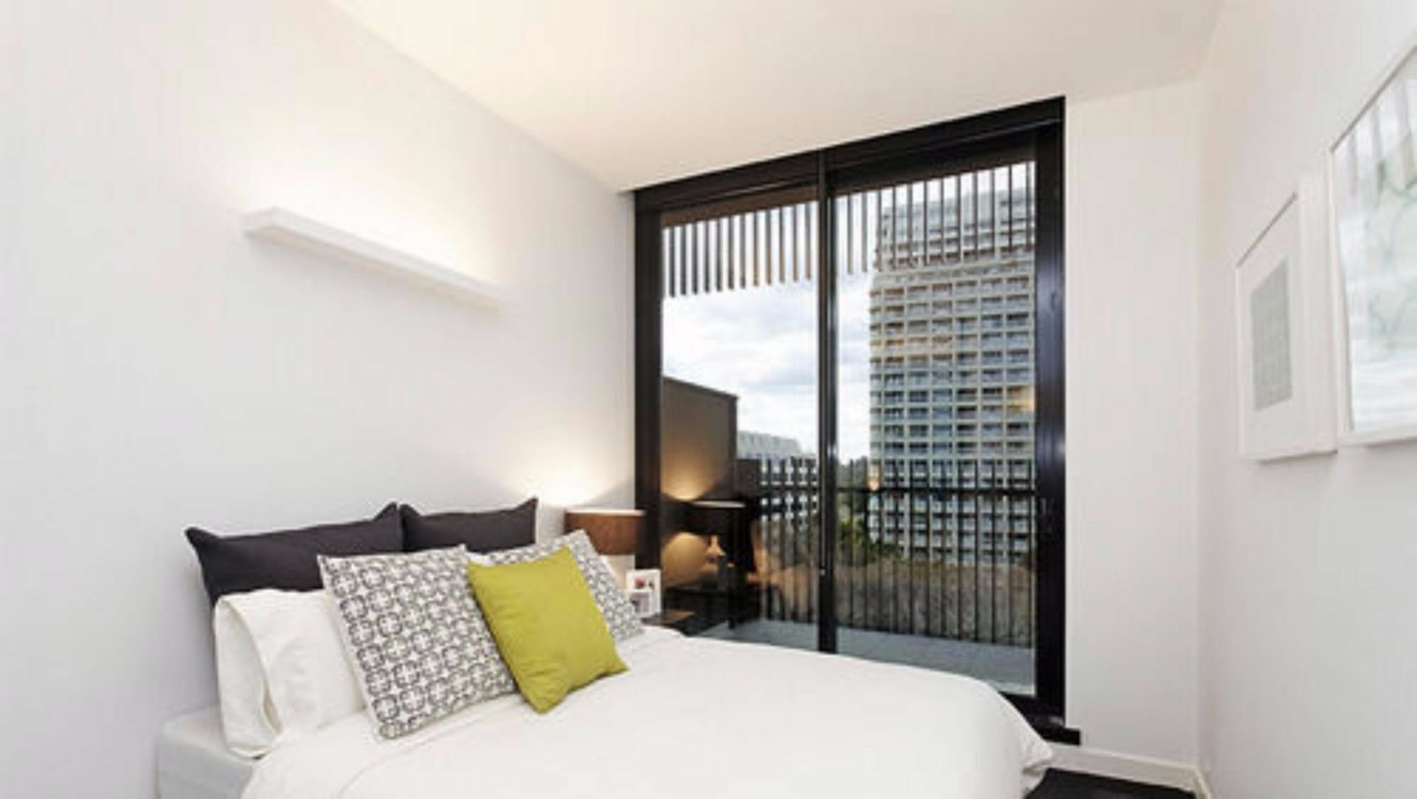 Wyndel Apartments - St Kilda Views Melbourne City Exterior foto