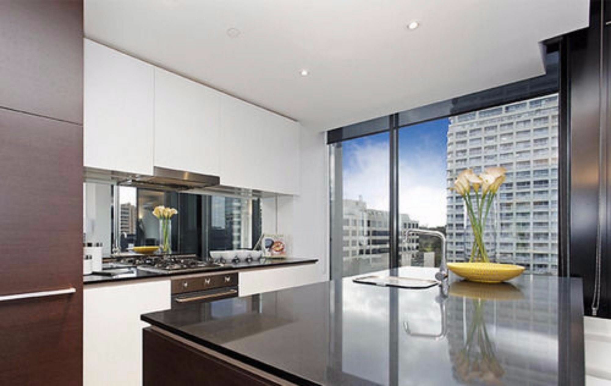 Wyndel Apartments - St Kilda Views Melbourne City Exterior foto